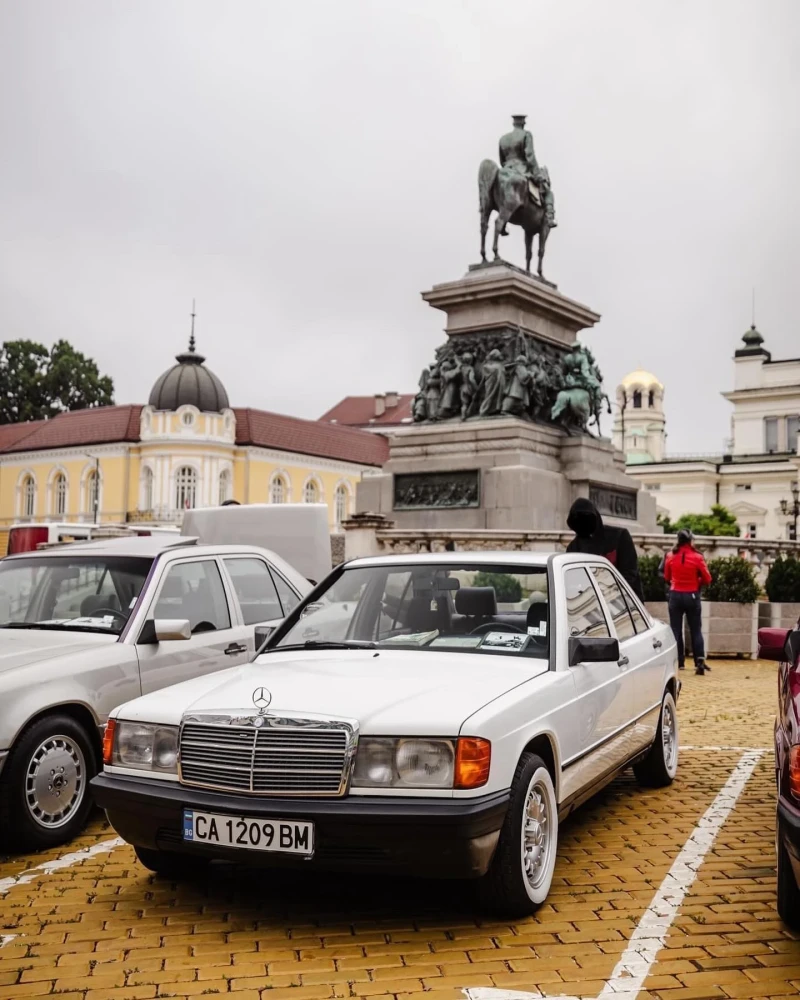 Mercedes-Benz 190 2.0d, снимка 12 - Автомобили и джипове - 53385293