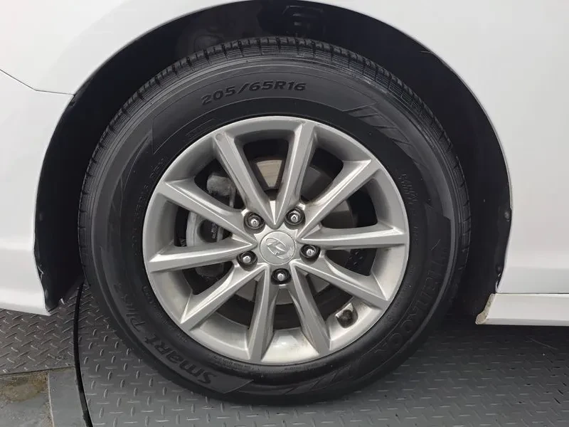 Hyundai Sonata New Rise 2.0 Style - изображение 5