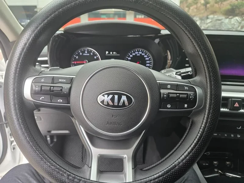 Kia K5 1.6 Turbo Trendy, снимка 9 - Автомобили и джипове - 55935664