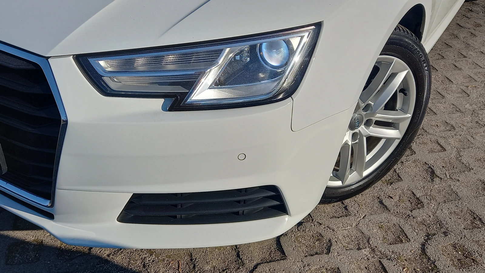 Audi A4 ИЗКЛЮЧИТЕЛНА СЕРВИ КНИЖК ОБСЛУЖН УНИКТ 2.0TDI НАВИ - изображение 2