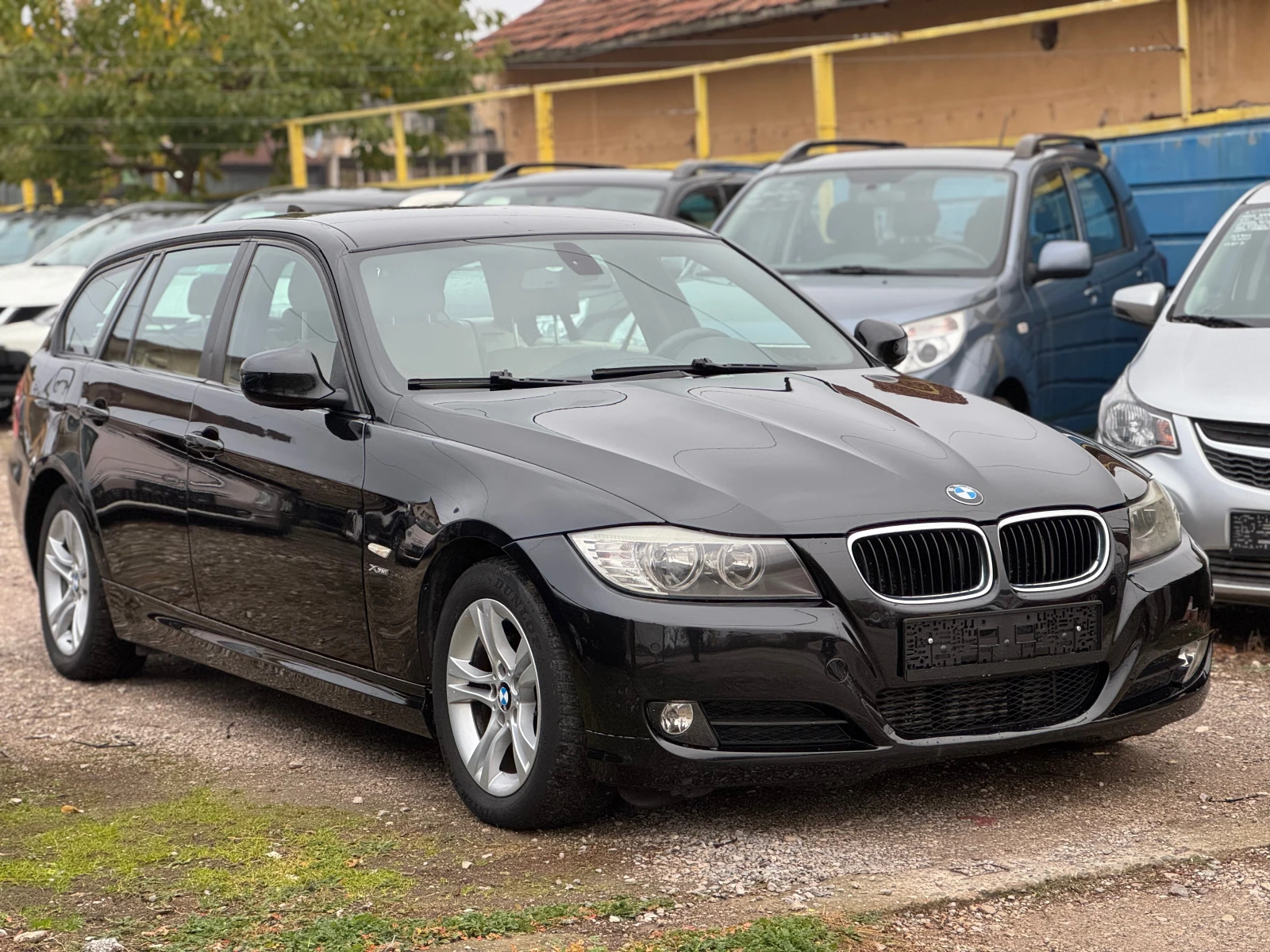 BMW 320 2.0d xDrive * FACE * NAVI - изображение 3