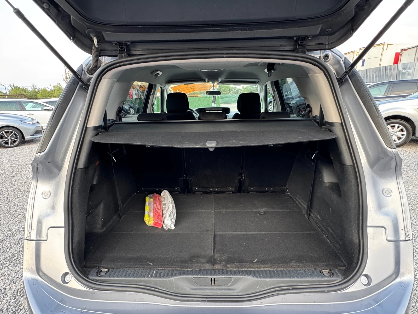 Citroen Grand C4 Picasso 1.5 BlueHDI-130ps / АВТОМАТИК 8-ск / ПЕРФЕКТЕН - изображение 9
