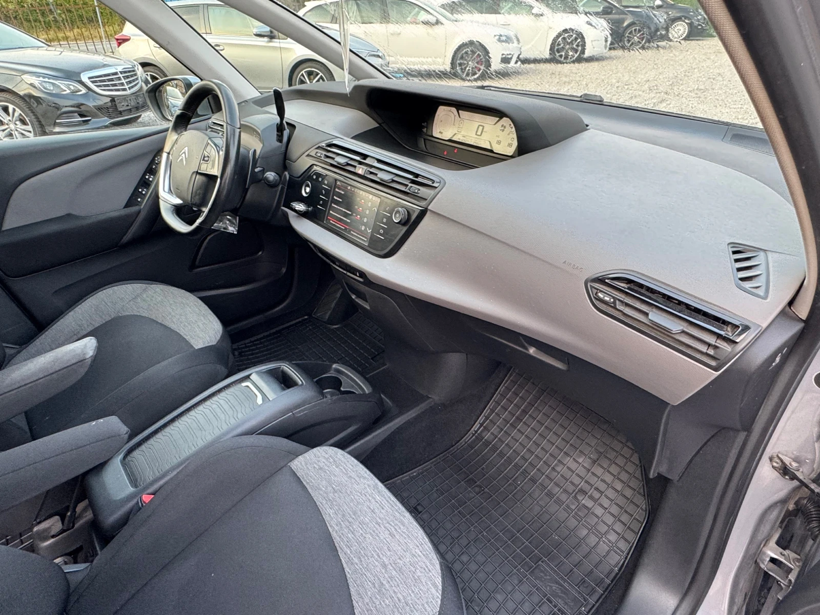 Citroen Grand C4 Picasso 1.5 BlueHDI-130ps /  8- /  /  | Mobile.bg   11