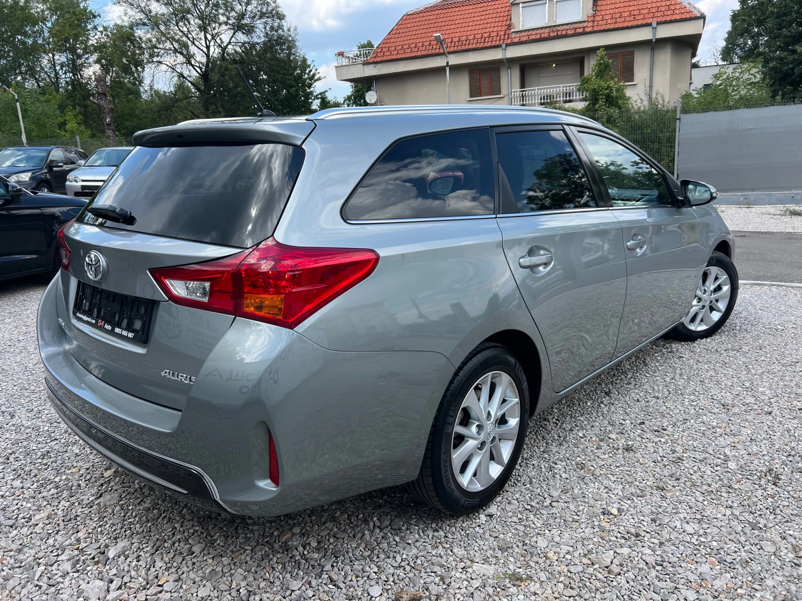 Toyota Auris 1.6-FULL - изображение 4