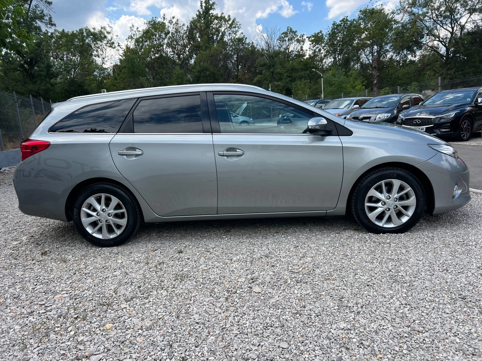 Toyota Auris 1.6-FULL - изображение 7
