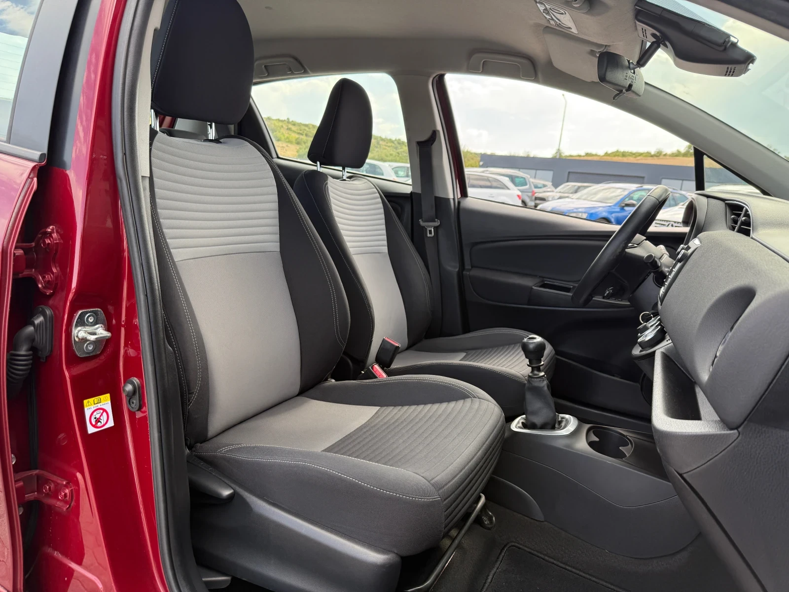 Toyota Yaris 1.5 VVT-i - изображение 10