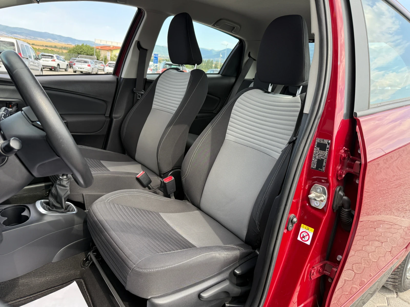 Toyota Yaris 1.5 VVT-i - изображение 8