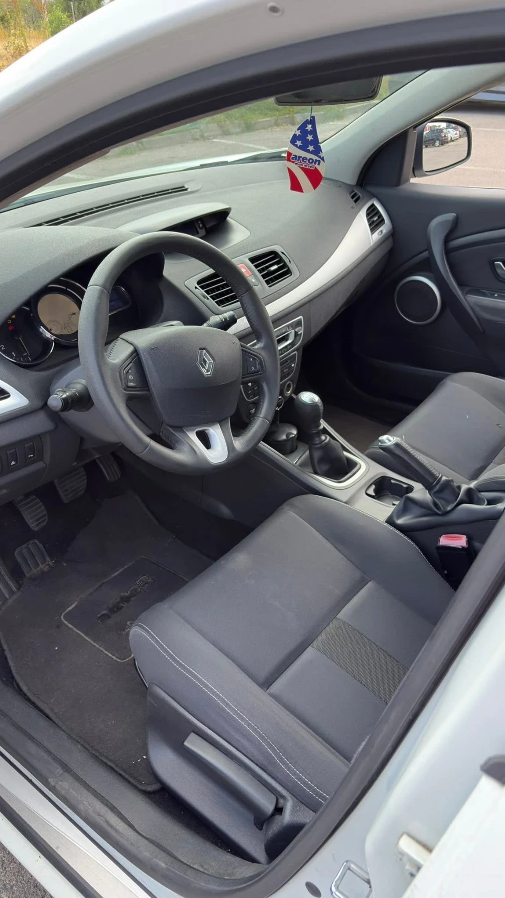 Renault Megane  - изображение 7