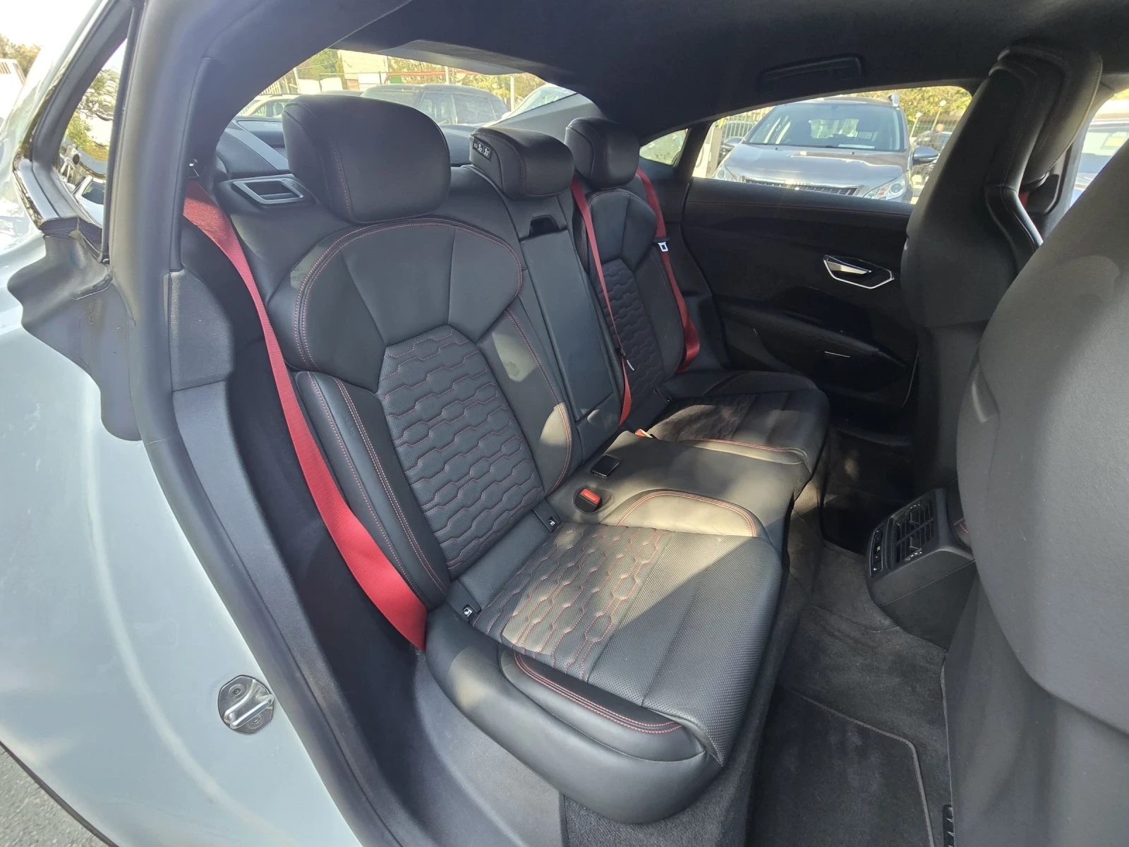 Audi E-Tron GT RS QUATTRO  | Mobile.bg   14