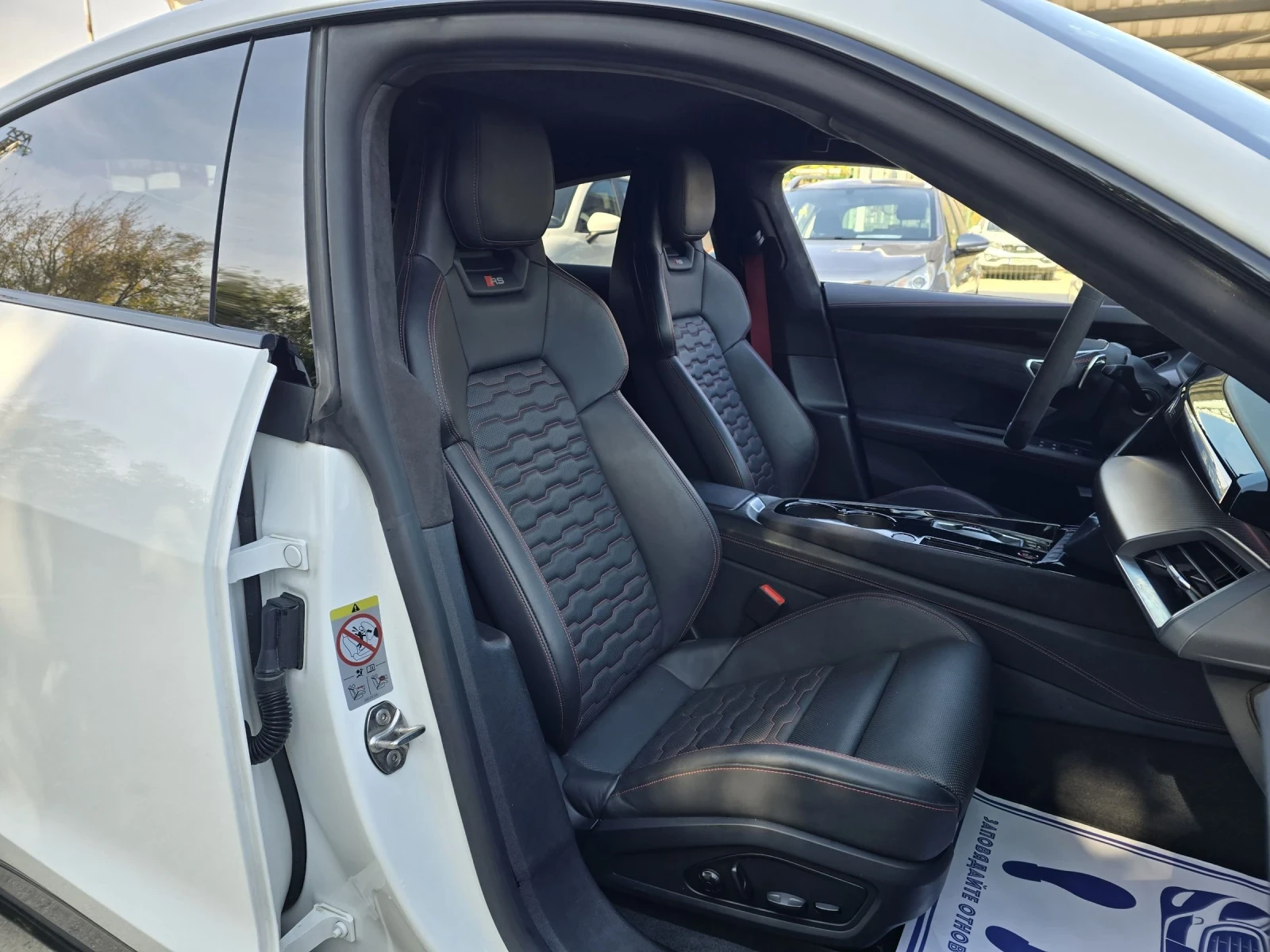 Audi E-Tron GT RS QUATTRO  | Mobile.bg   13