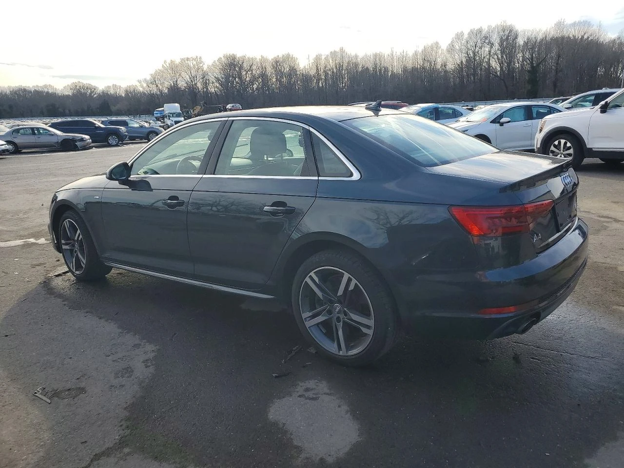 Audi A4 PREMIUM PLUS* B&O* ПОДГРЕВ* КАМЕРА* ДИГИТАЛНО ТАБЛ - изображение 4