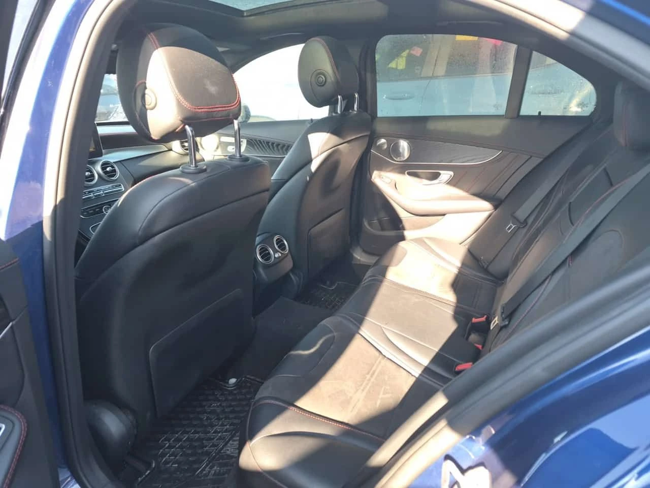 Mercedes-Benz C 43 AMG CARFAX /Кожа/Нави/Подгрев/Панорама, снимка 11 - Автомобили и джипове - 53714038