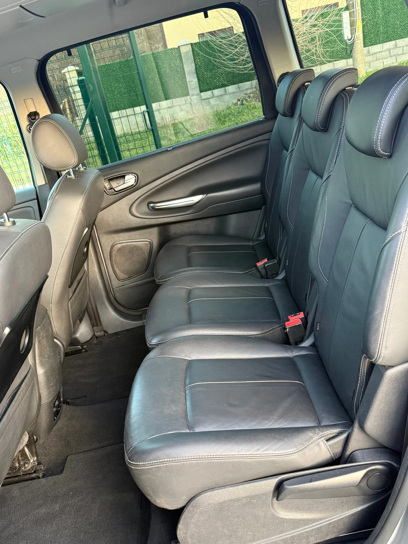 Ford Galaxy FACELIFT* 1.6TDCI* БЕЛГИЯ* КОЖА* 7 МЕСТА* ЕВРО 5, снимка 12 - Автомобили и джипове - 53771531