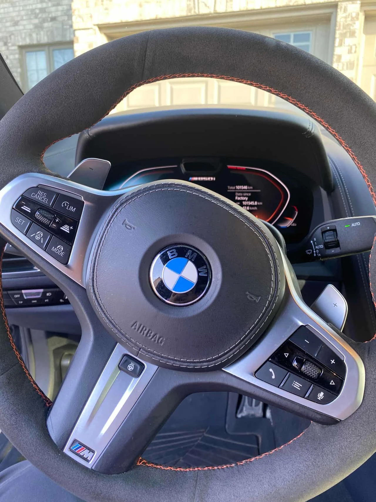 BMW 850 M850i xDrive  CARFAX, снимка 10 - Автомобили и джипове - 54377189