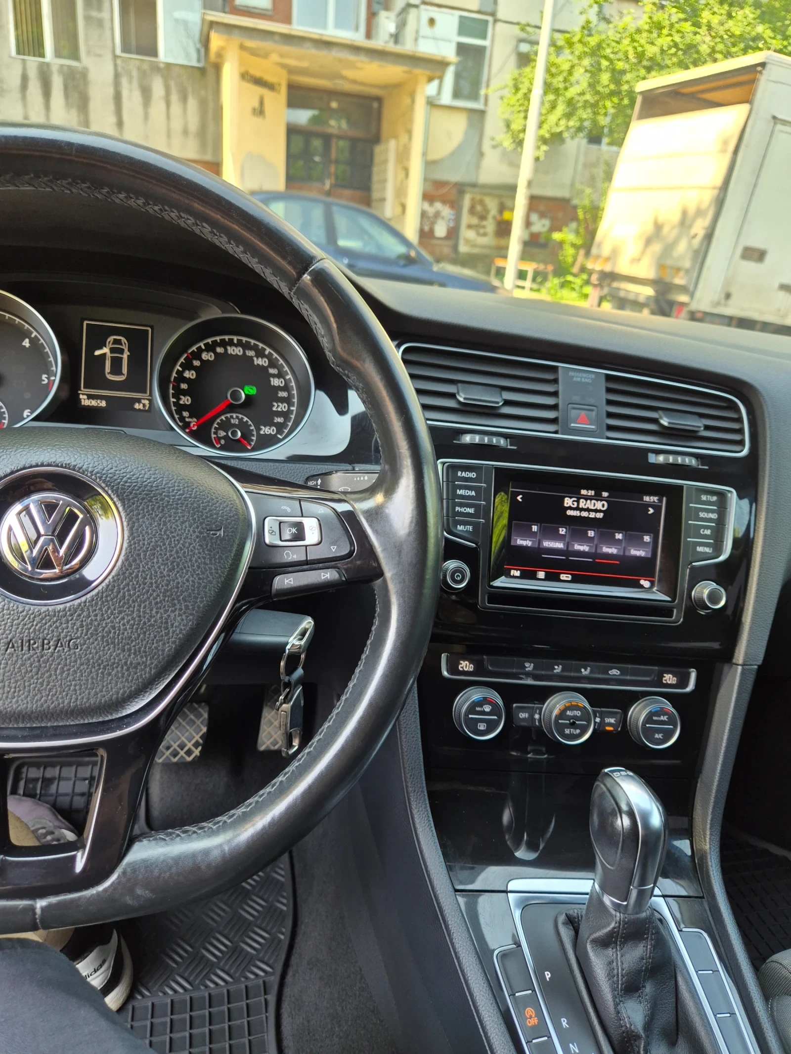 VW Golf, снимка 4 - Автомобили и джипове - 55246393