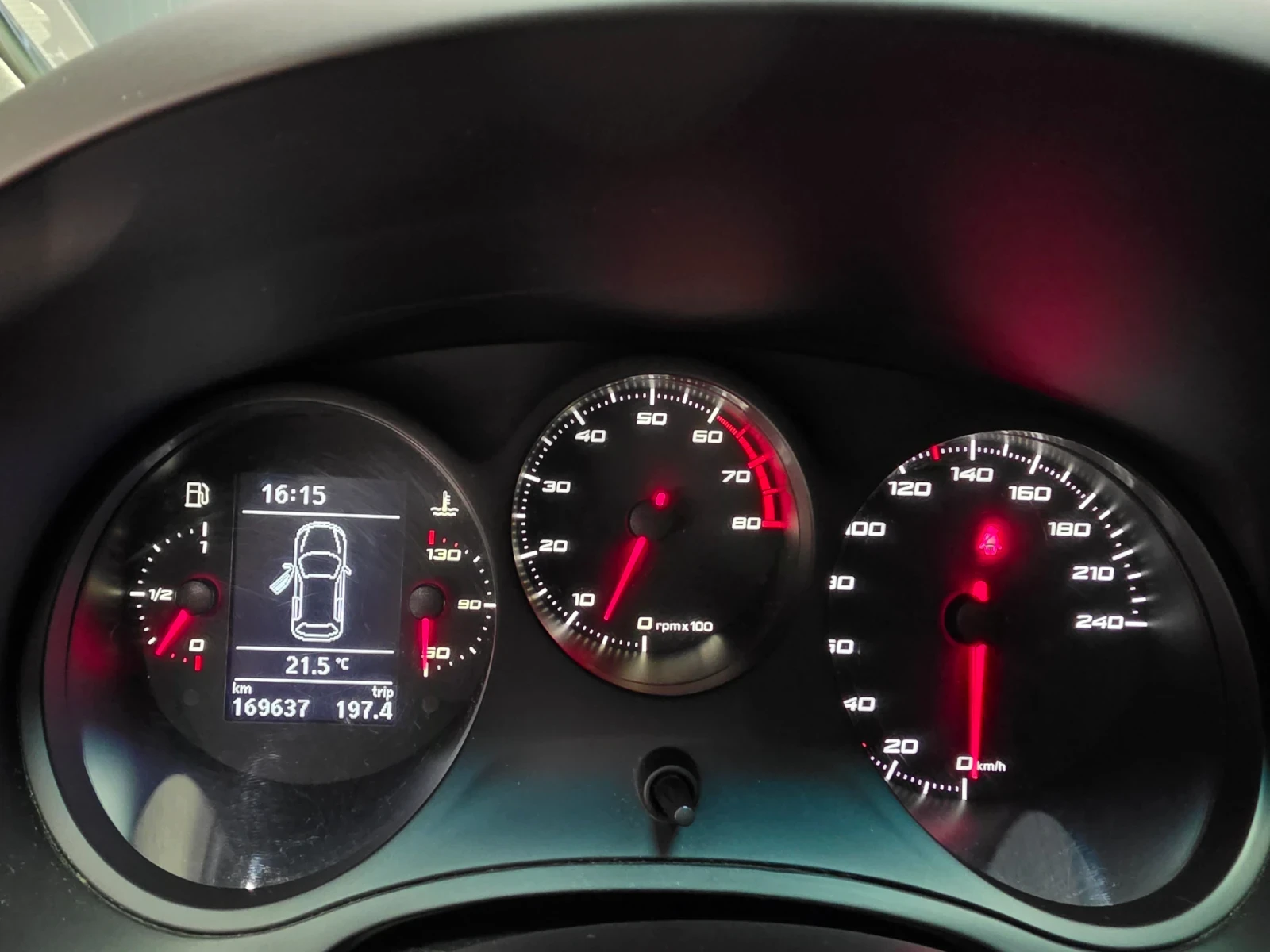 Seat Leon 1.2* 105к.с* 2011г* COPA* НАВИ* РЕГ* ОБСЛУЖЕН* МУЛ, снимка 10 - Автомобили и джипове - 55476509