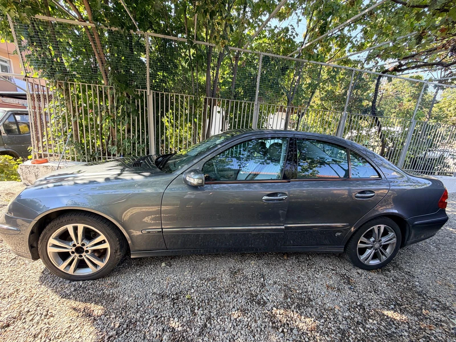 Mercedes-Benz E 280 Mercedes E280, снимка 6 - Автомобили и джипове - 56045139