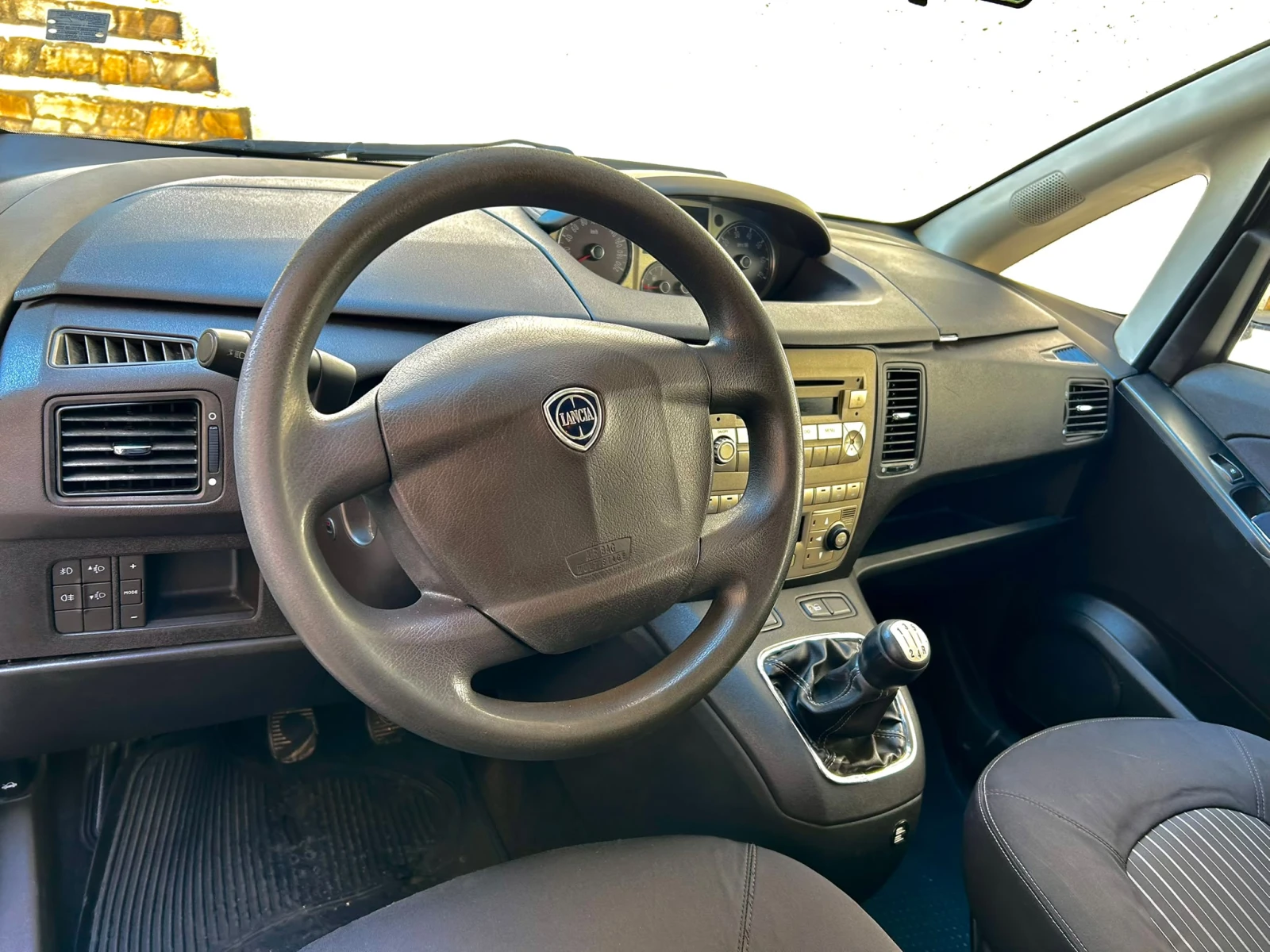 Lancia Musa 1, 3 Multijet, снимка 10 - Автомобили и джипове - 55695835