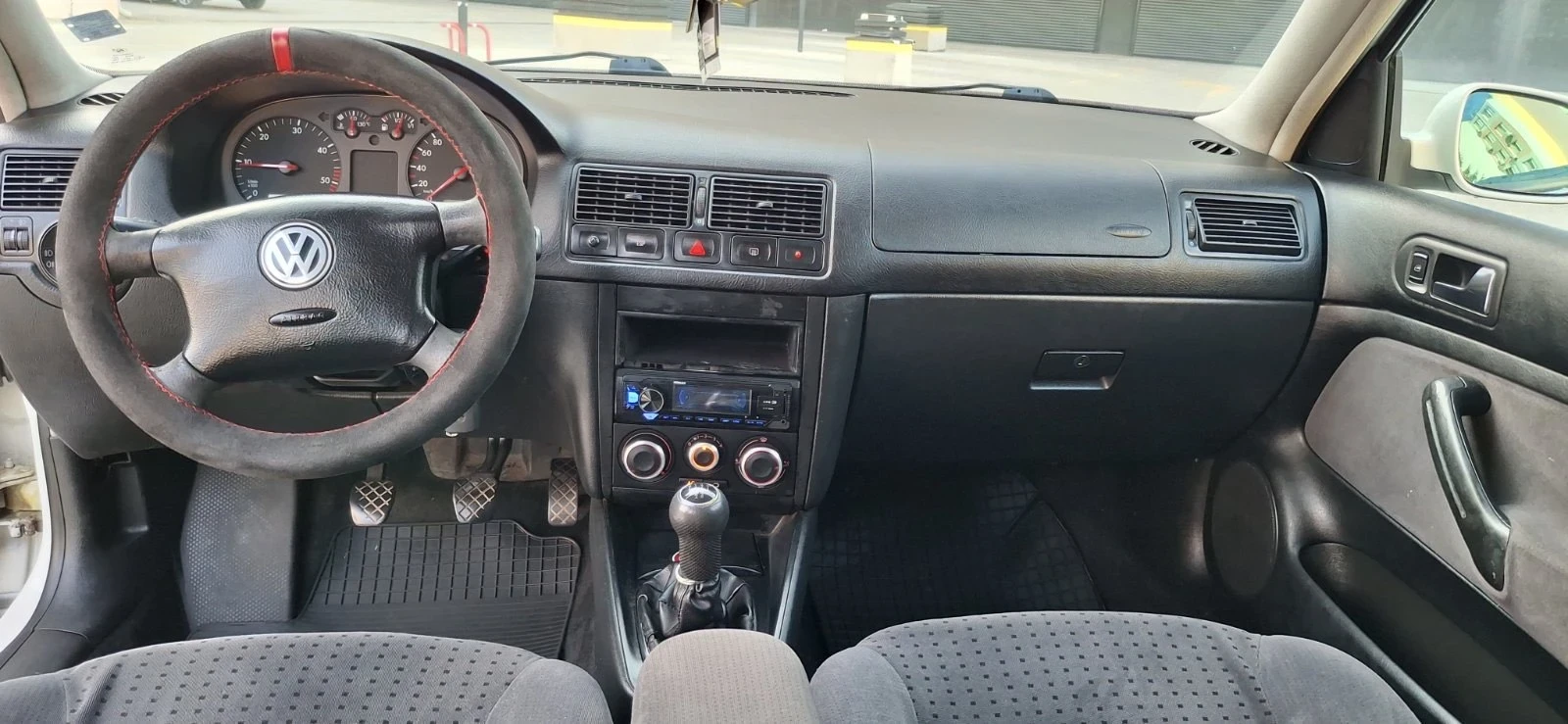 VW Golf 1.9TDI, снимка 9 - Автомобили и джипове - 55931986