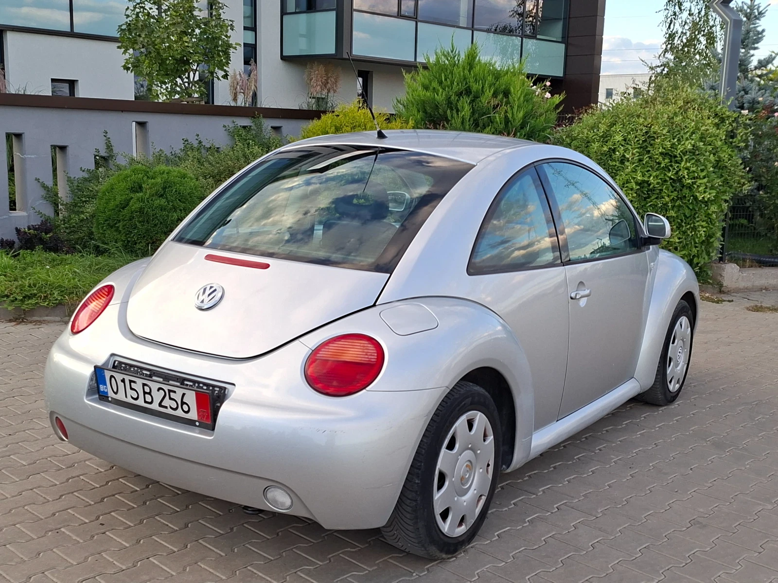 VW New beetle 2.0i* (115кс)* FACELIFT* КОЖА* НОВ ВНОС* * , снимка 12 - Автомобили и джипове - 56060034