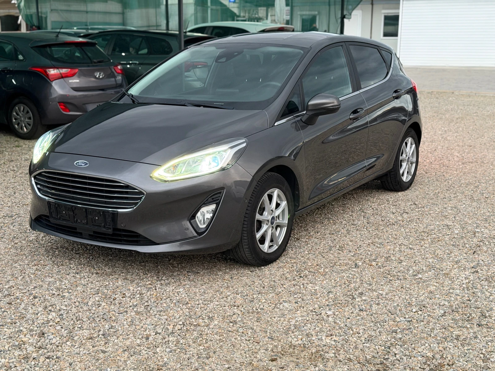 Ford Fiesta 1.5d/85hp/TITANIUM/Full extra/ , снимка 3 - Автомобили и джипове - 56304206