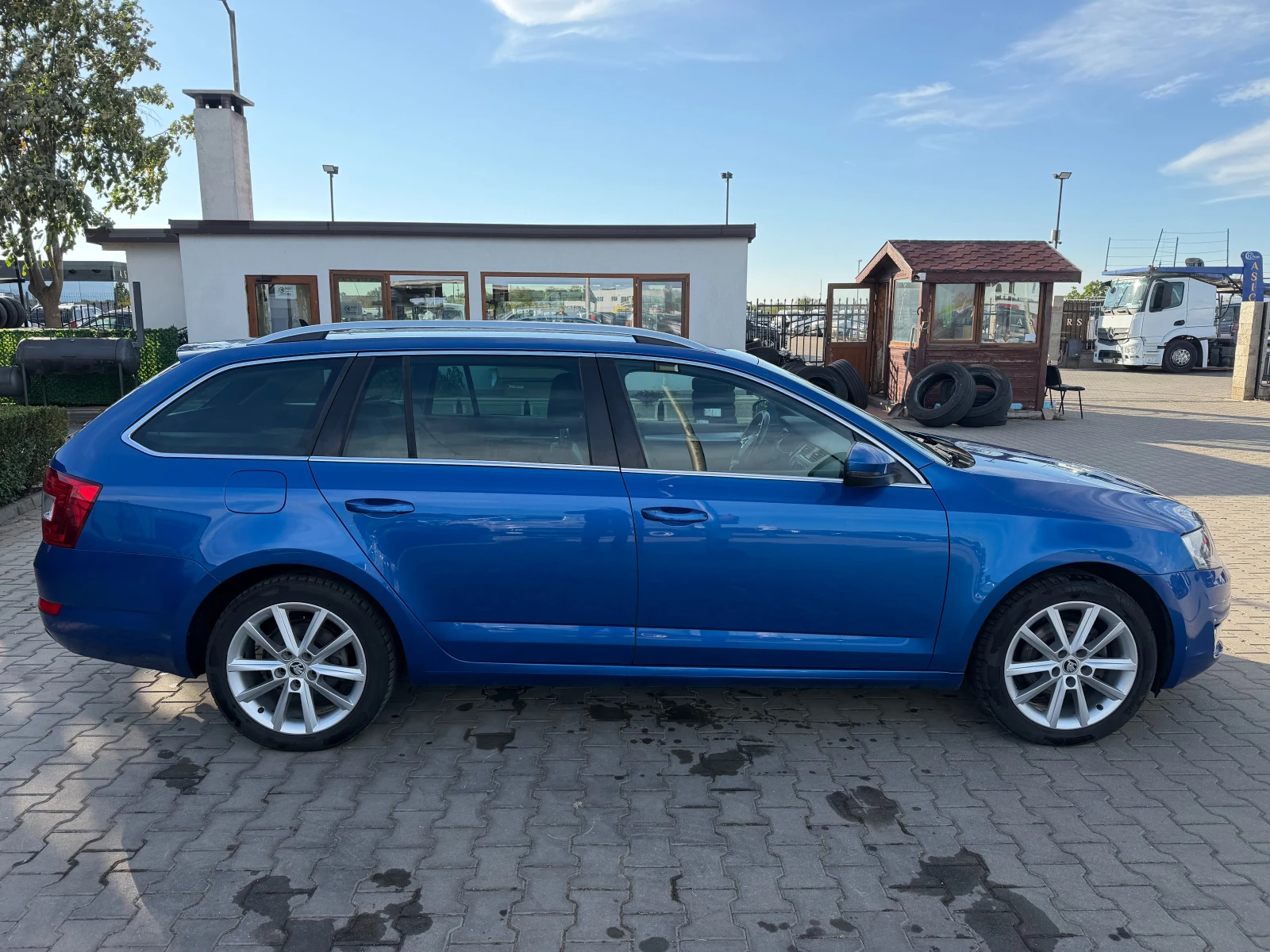 Skoda Octavia 1.4TGI NAVI EURO 6, снимка 5 - Автомобили и джипове - 56315905