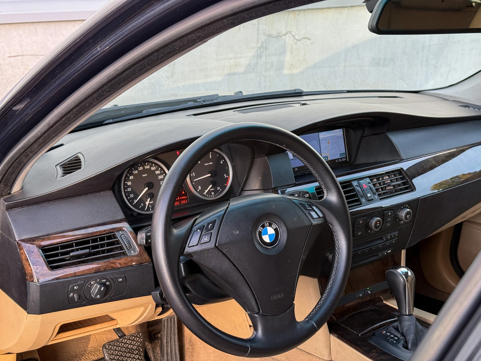 BMW 530 3.0d, снимка 12 - Автомобили и джипове - 56722274