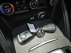 Alfa Romeo Stelvio  TI / ДИСТРОНИК / 2 ЧИФТА ГУМИ | Auto.bg — изображение 10