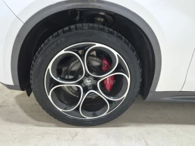 Alfa Romeo Stelvio  TI / ДИСТРОНИК / 2 ЧИФТА ГУМИ | Auto.bg — изображение 7