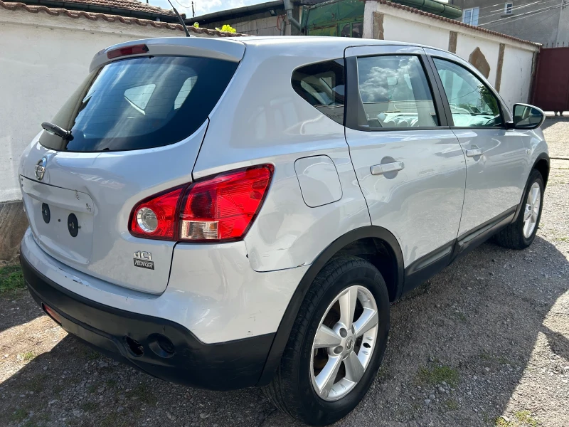 Nissan Qashqai 2.0D DCI, снимка 4 - Автомобили и джипове - 47273630