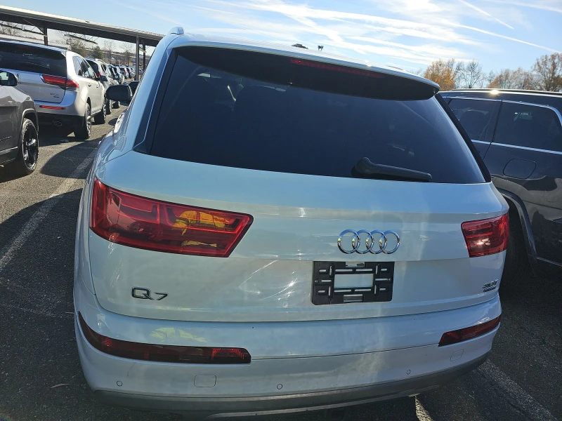 Audi Q7 Prestige* distronic* Matrix* Bose* обдух* pano* He, снимка 4 - Автомобили и джипове - 48485536