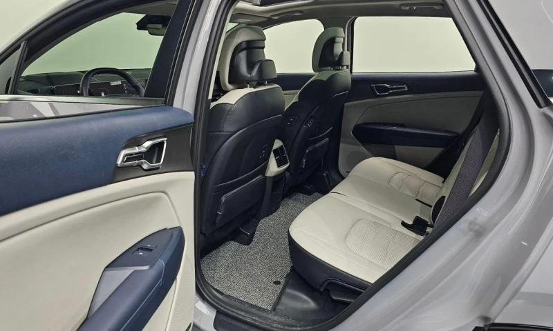 Kia Sportage Gasoline 1.6 Turbo 2WD Signature, снимка 11 - Автомобили и джипове - 51992789