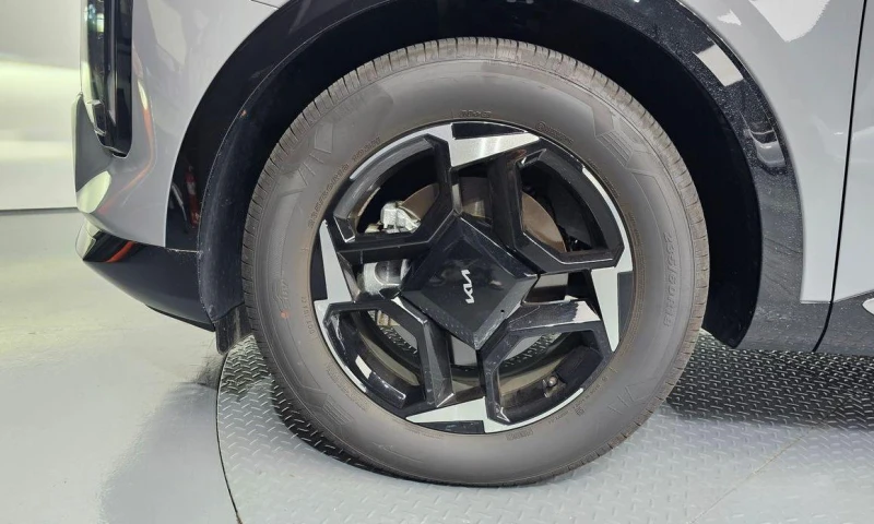 Kia Sportage Gasoline 1.6 Turbo 2WD Signature, снимка 5 - Автомобили и джипове - 51992789