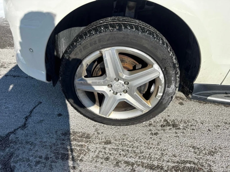 Mercedes-Benz ML 350 BlueTEC  CARFAX, снимка 7 - Автомобили и джипове - 53326334
