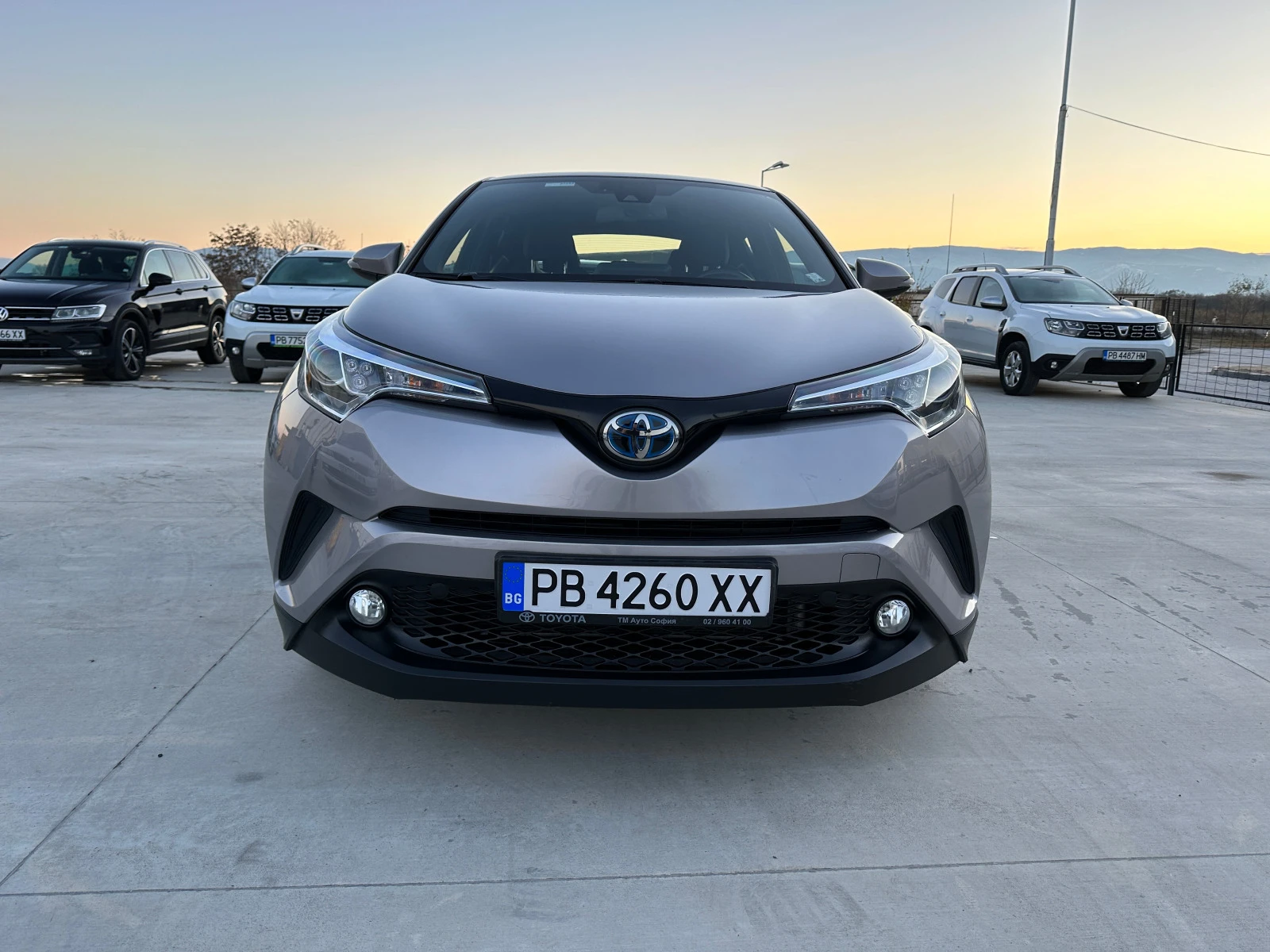 Toyota C-HR -ГАРАНЦИОНЕН-А/Т-1.8 Hybrid-122кс - изображение 8