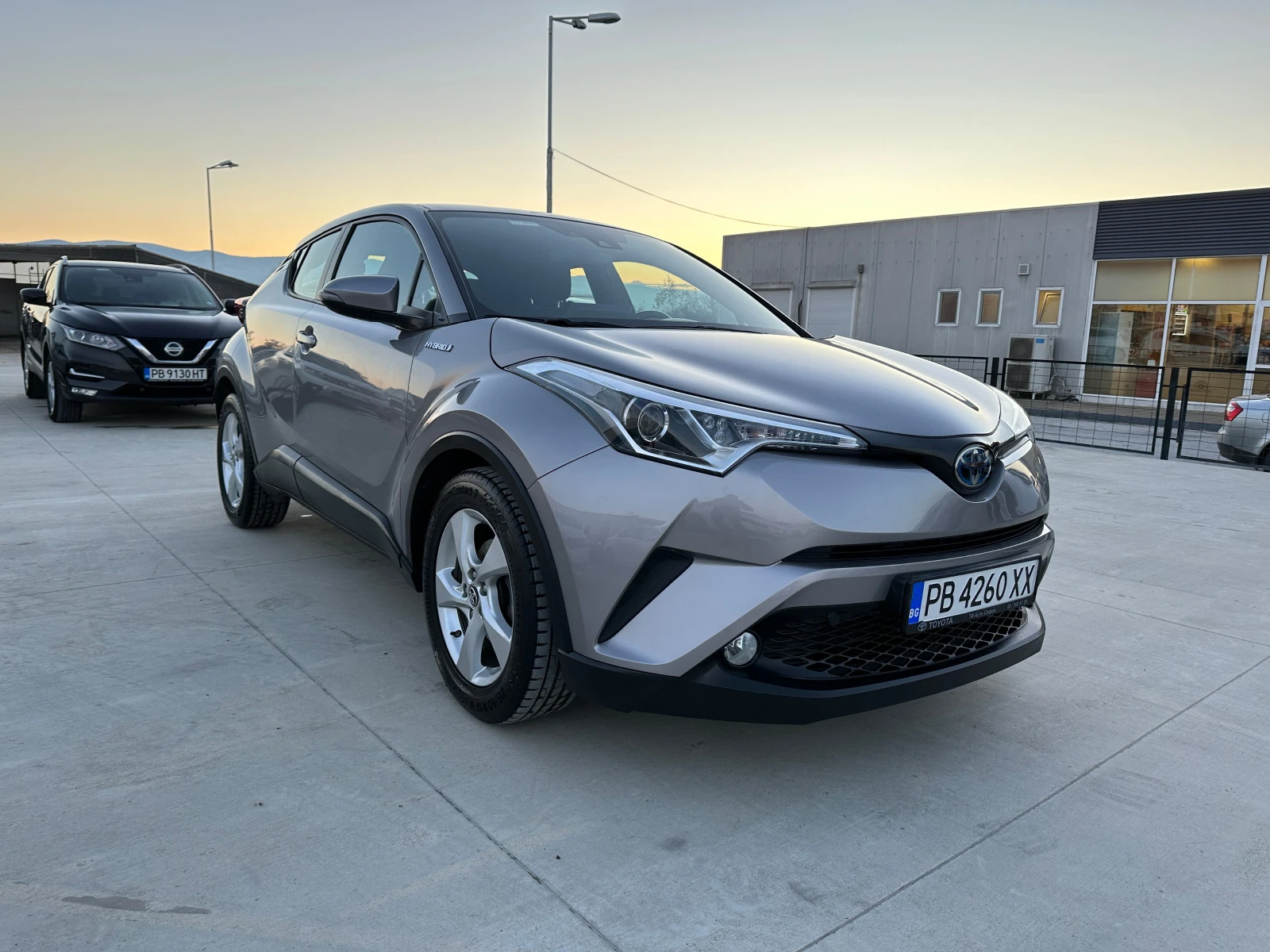 Toyota C-HR -ГАРАНЦИОНЕН-А/Т-1.8 Hybrid-122кс - изображение 7