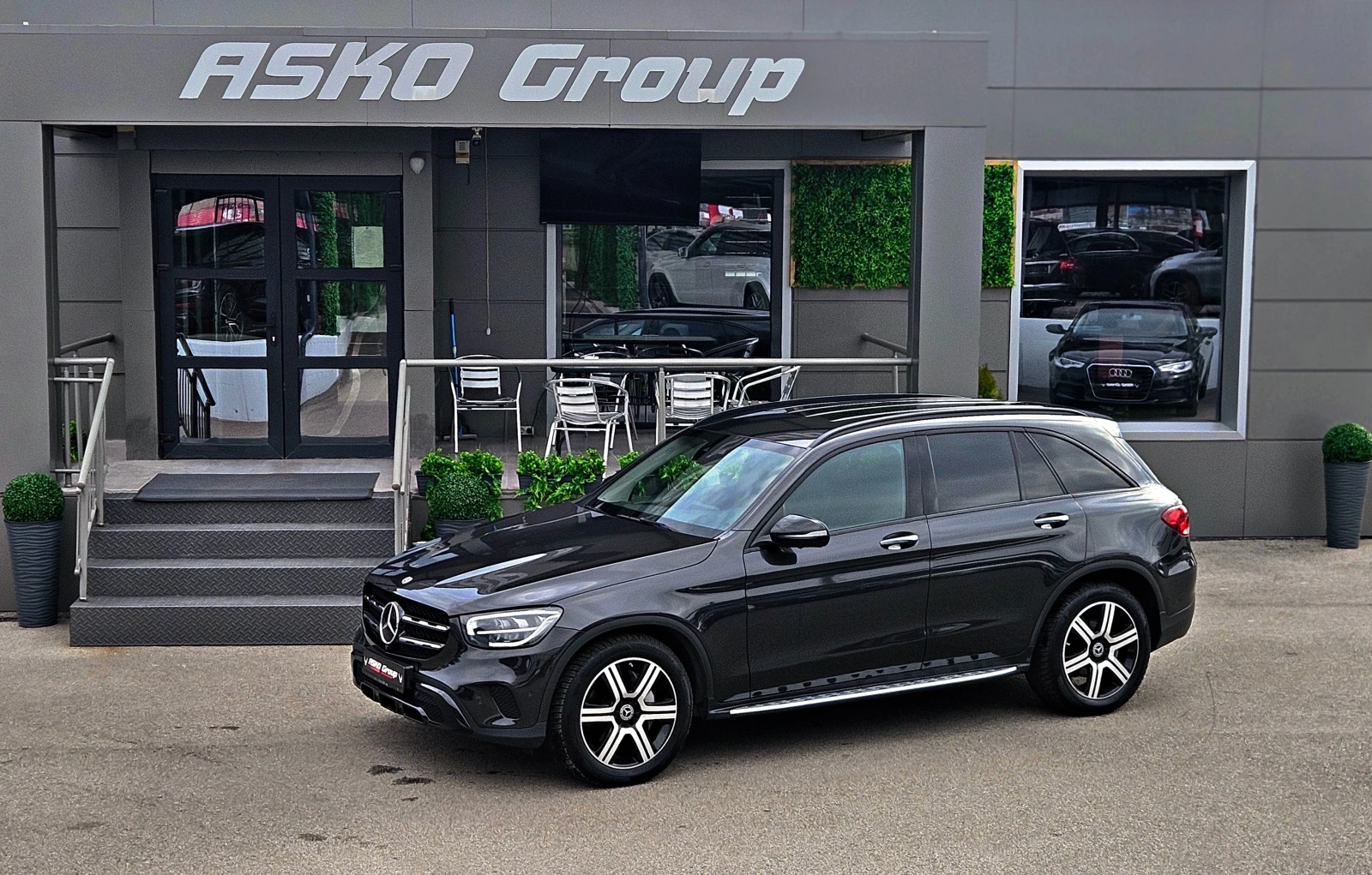 Mercedes-Benz GLC 300 AMG/GERMANY/DISTR//360CAMERA/ПОДГРEВ/AMBIENT/LIZIN, снимка 17 - Автомобили и джипове - 50988644