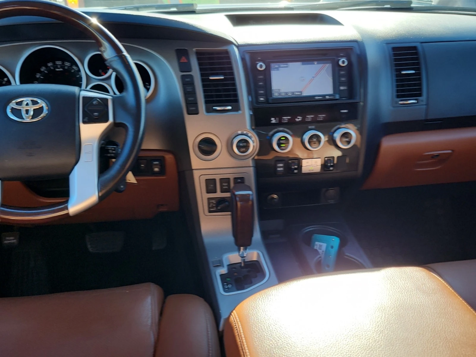 Toyota Sequoia PLATINUM * * CARFAX * * АВТО КРЕДИТ * *  - изображение 5