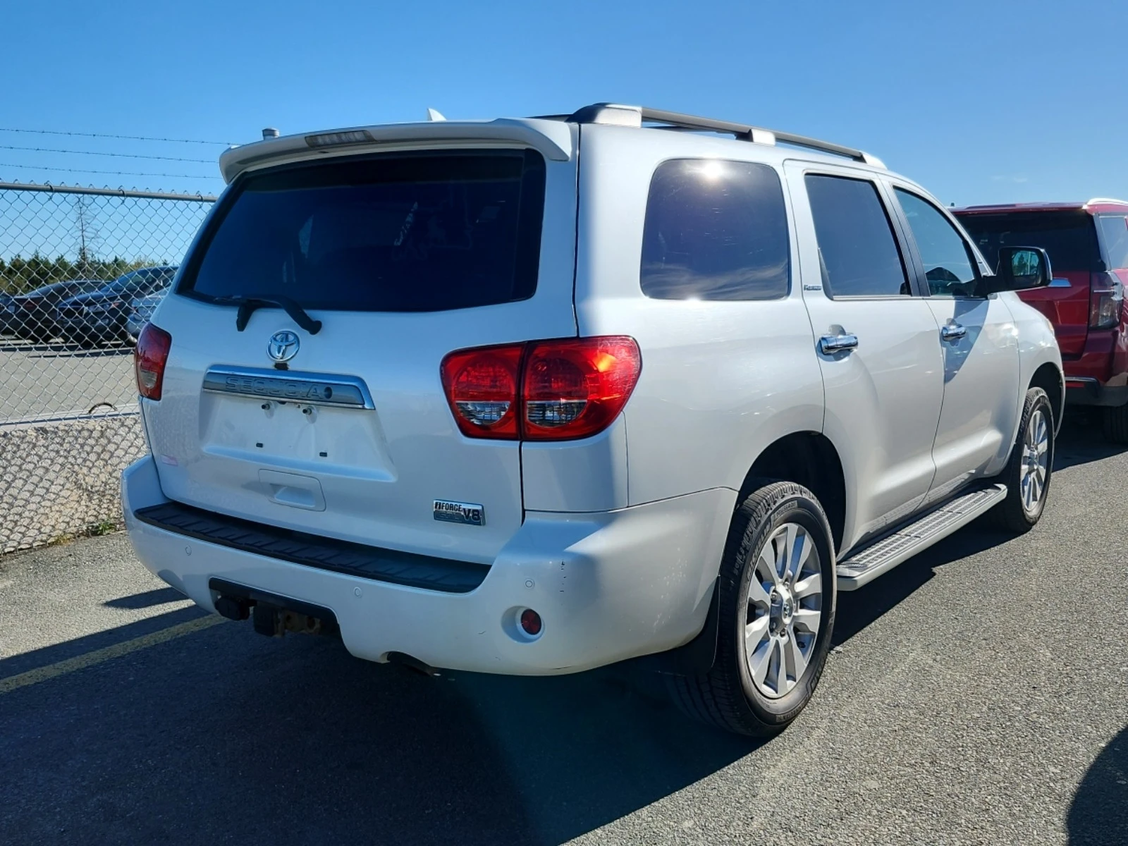 Toyota Sequoia PLATINUM * * CARFAX * * АВТО КРЕДИТ * *  - изображение 2