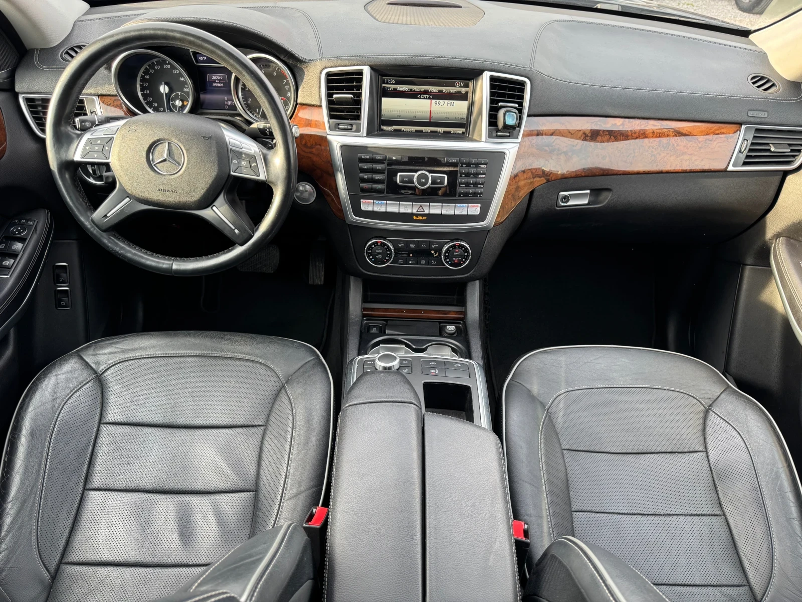 Mercedes-Benz GL 550 AMG / FULL MAX / НАПЪЛНО ОБСЛУЖЕН / ГАРАНЦИЯ, снимка 17 - Автомобили и джипове - 54160664