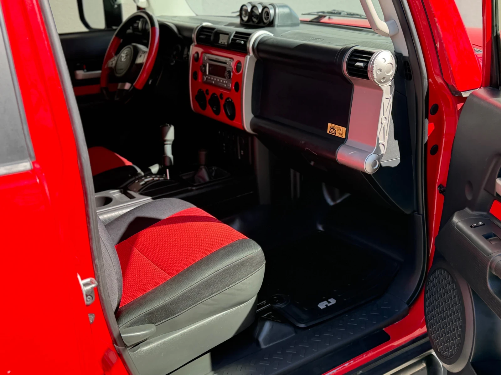 Toyota Fj cruiser Trail Teams, снимка 9 - Автомобили и джипове - 54346349