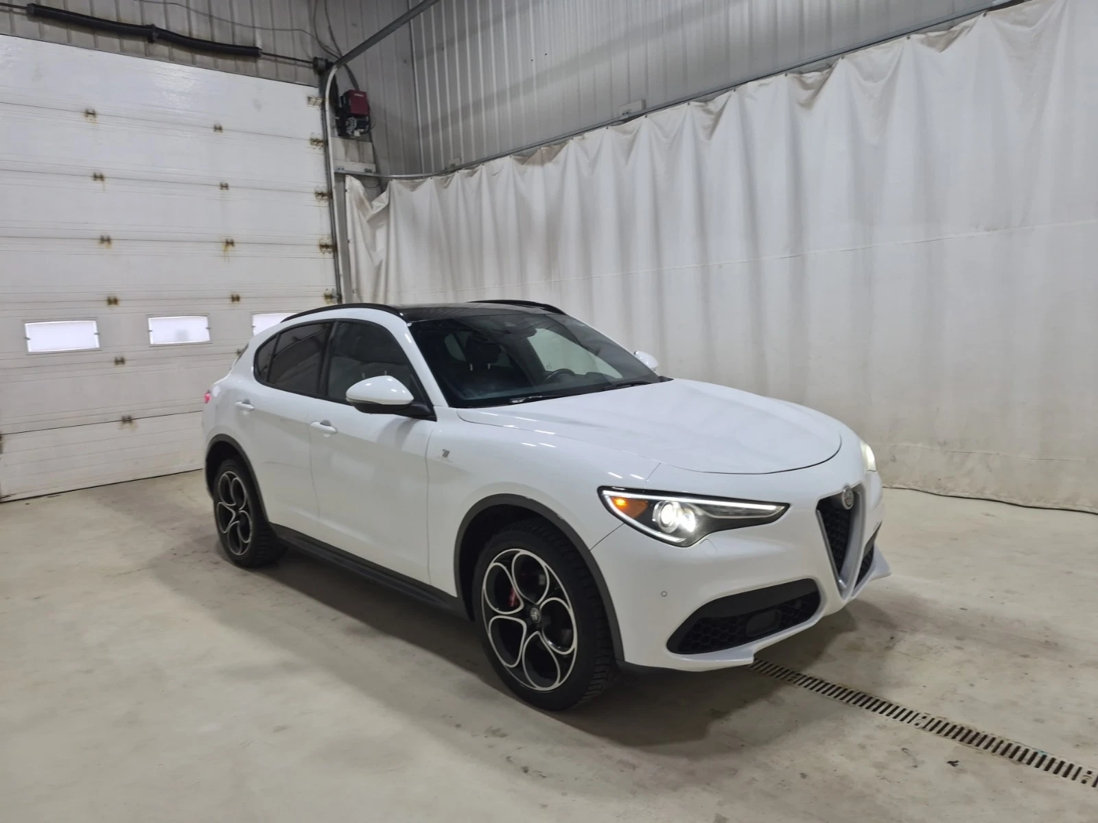 Alfa Romeo Stelvio  TI / ��������� / 2 ����� ���� | Mobile.bg � ����������� 2