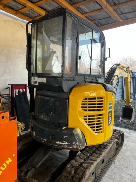 Багер Komatsu PC30 , снимка 3