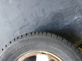Гуми Зимни 215/70R16, снимка 6