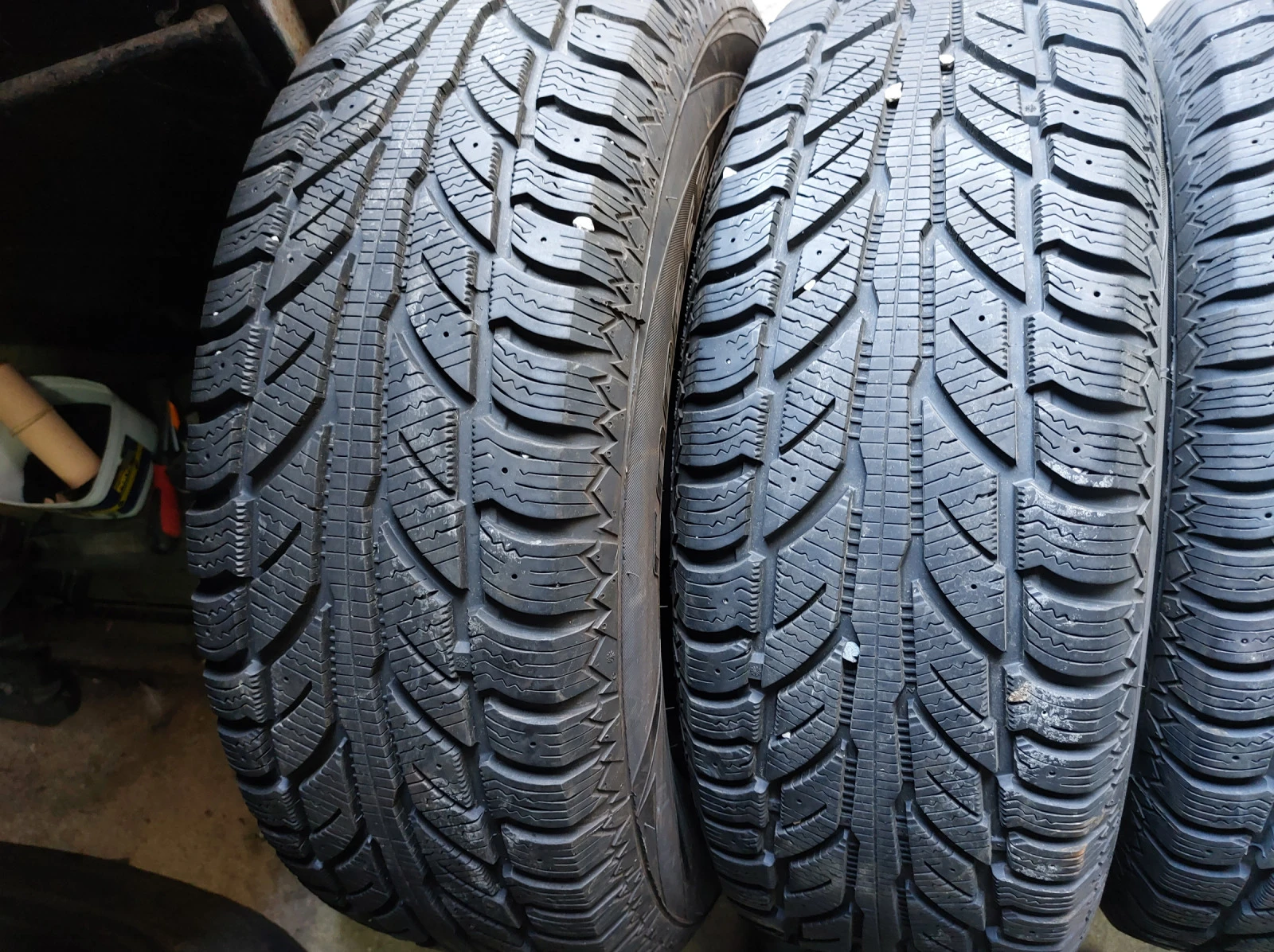 ���� 215/70R16 | Mobile.bg � ����������� 2
