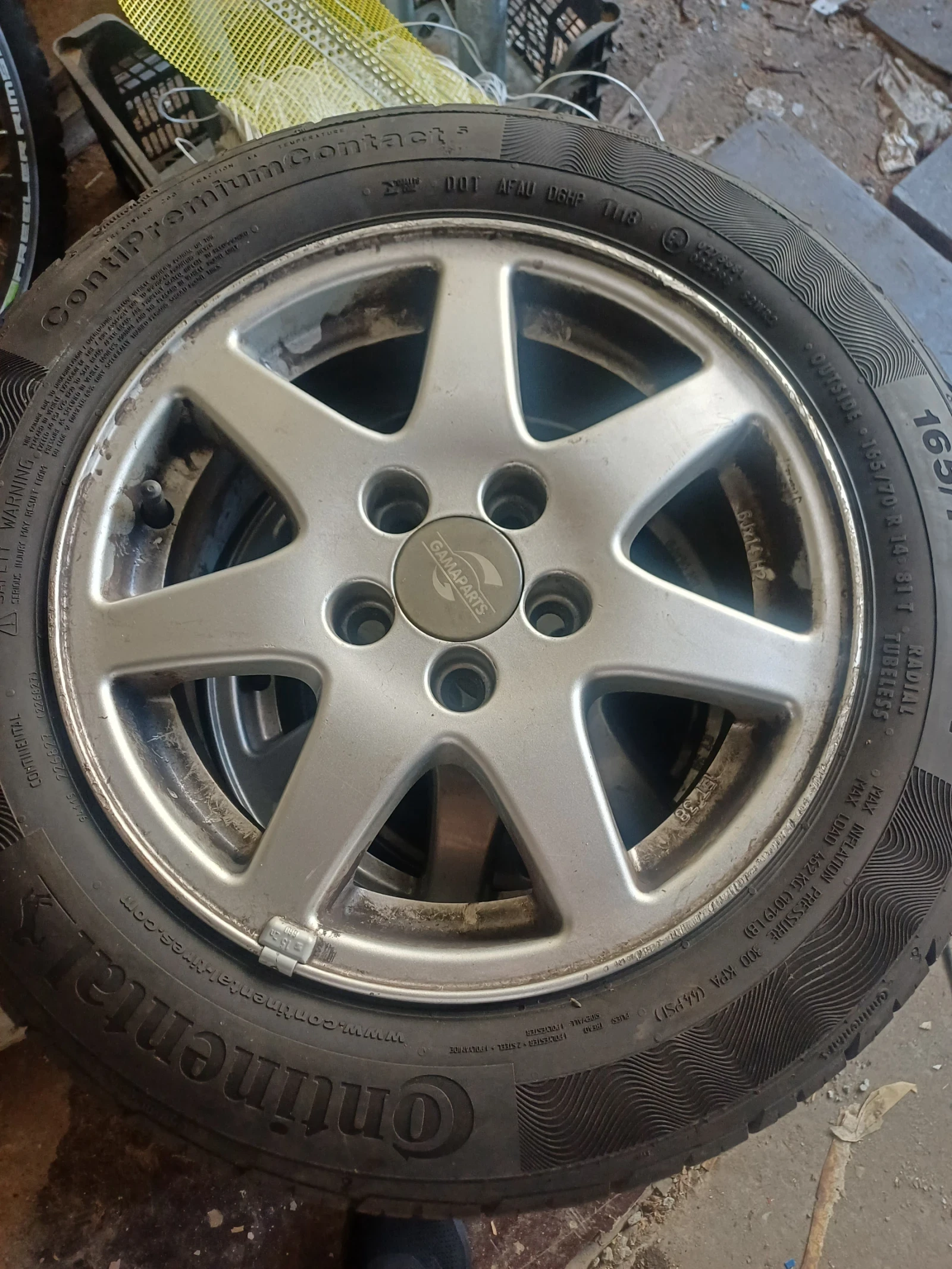 Гуми с джанти Continental 165/70R14, снимка 2 - Гуми и джанти - 54334575