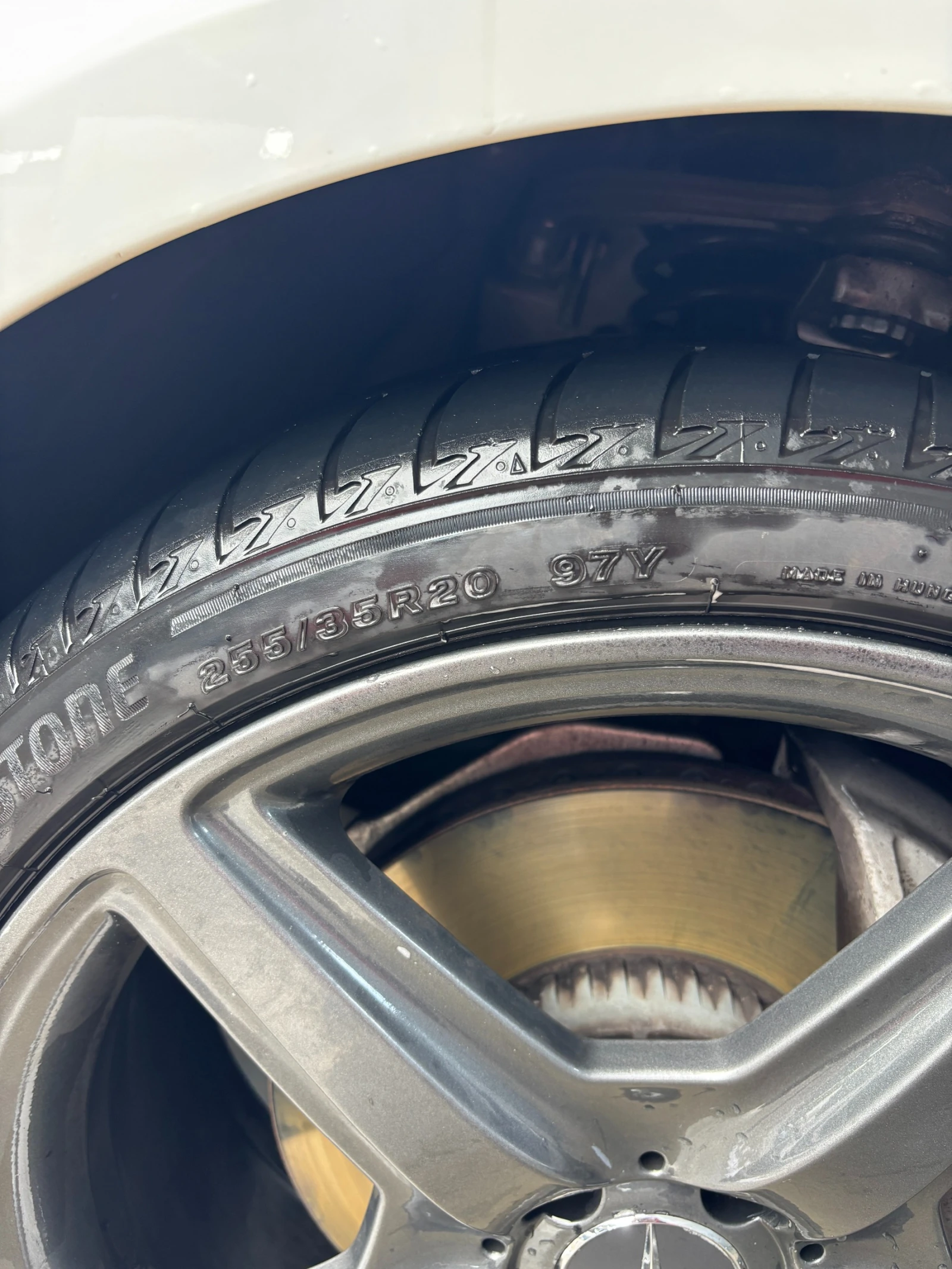 Гуми с джанти Bridgestone 255/35R20, снимка 5 - Гуми и джанти - 54935235