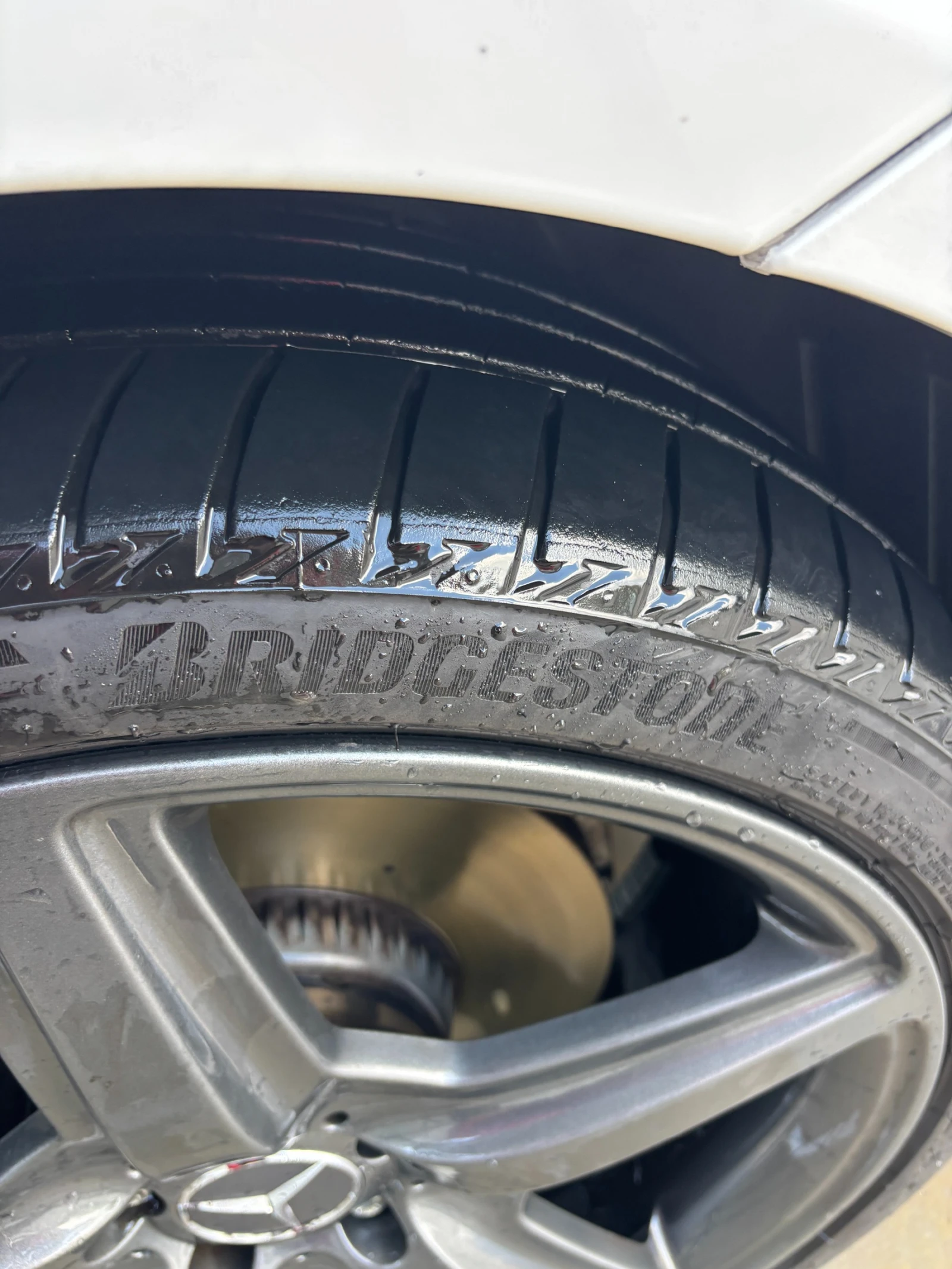 Гуми с джанти Bridgestone 255/35R20, снимка 4 - Гуми и джанти - 54935235