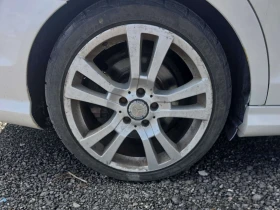 Mercedes-Benz C 350 CARFAX /Кожа/Нави/Подгрев/Панорама/КЛИП - 8500 € / 16624.56 лв. - 62443774 13