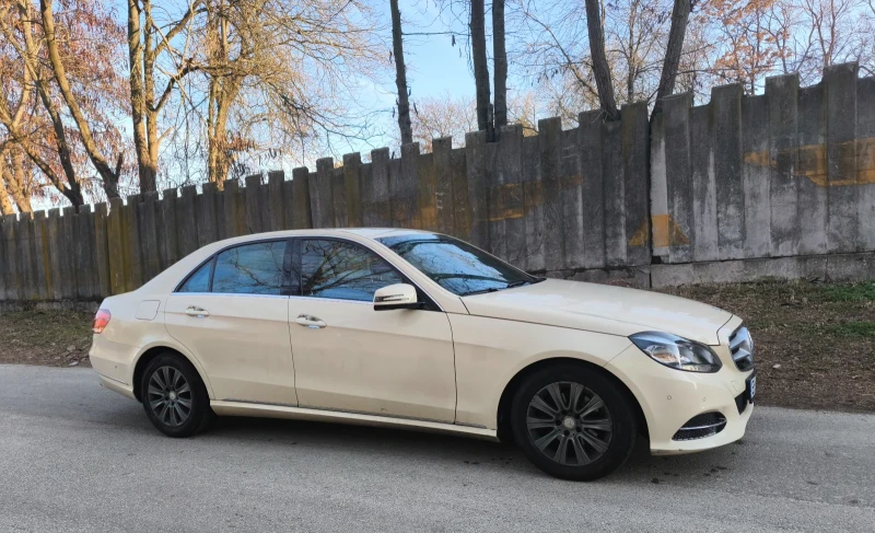 Mercedes-Benz 220, снимка 6 - Автомобили и джипове - 48142787